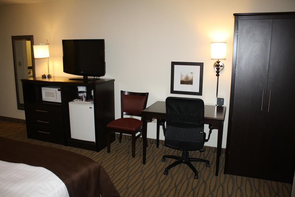 Americinn By Wyndham Rogers Quarto foto